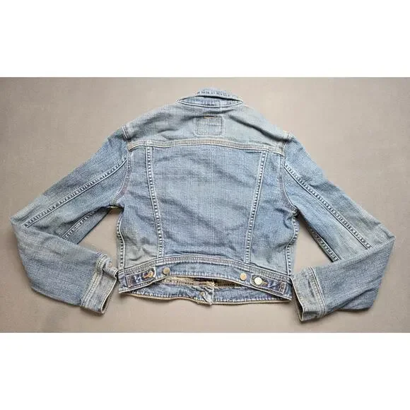 Levis Womens Vintage Cropped Trucker Jacket Sz Medium Denim Blue Jean - Picture 2 of 7